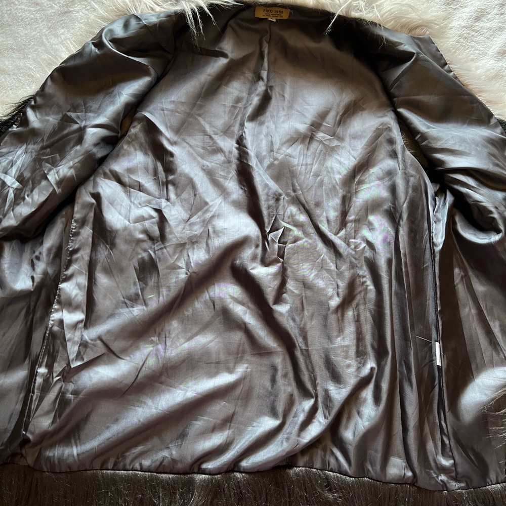 Womens boutique dressy vest. Perfect add-on to outfit. - Picture 4 of 5